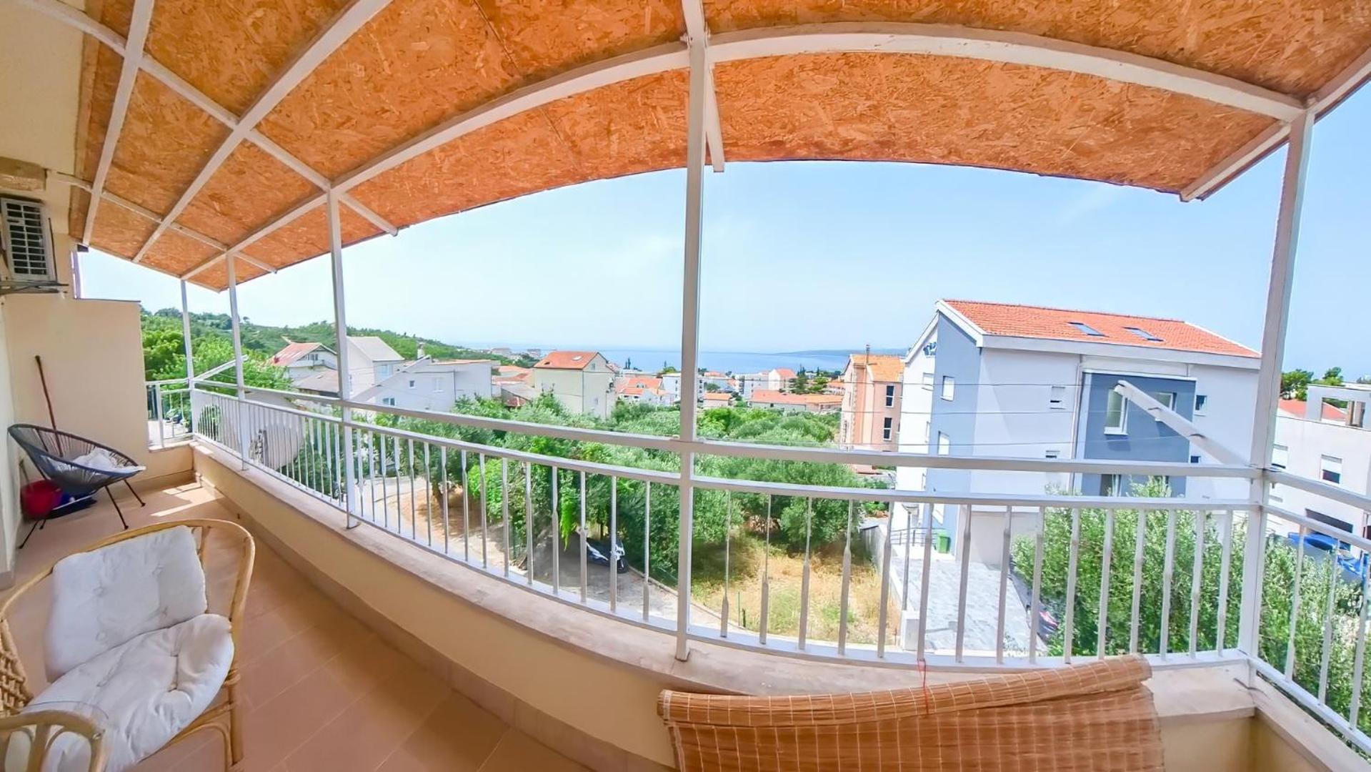 Apartment Huanita Promajna Bagian luar foto