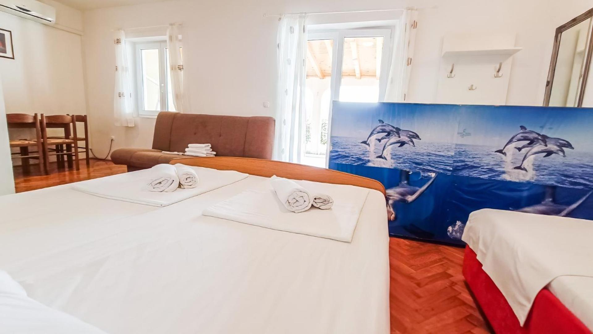 Apartment Huanita Promajna Bagian luar foto